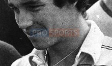 nathaniel-crosby-holds-the-player-indentification-badge-that-was-worn-by-his-father-in-the-1940-us-amateur-championship_20100404_1648048667